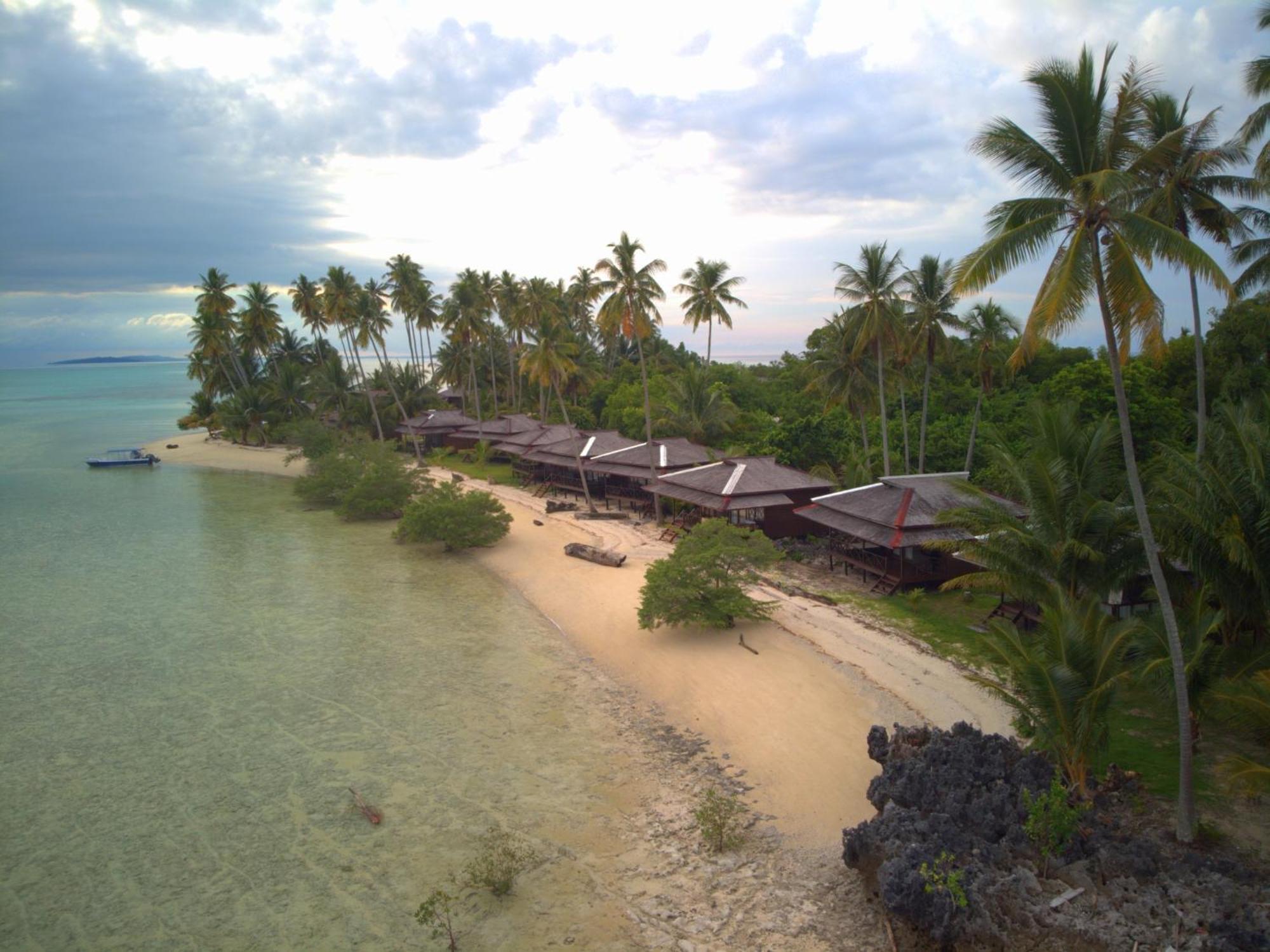 Nunukan Island Resort Maratua Island Екстериор снимка