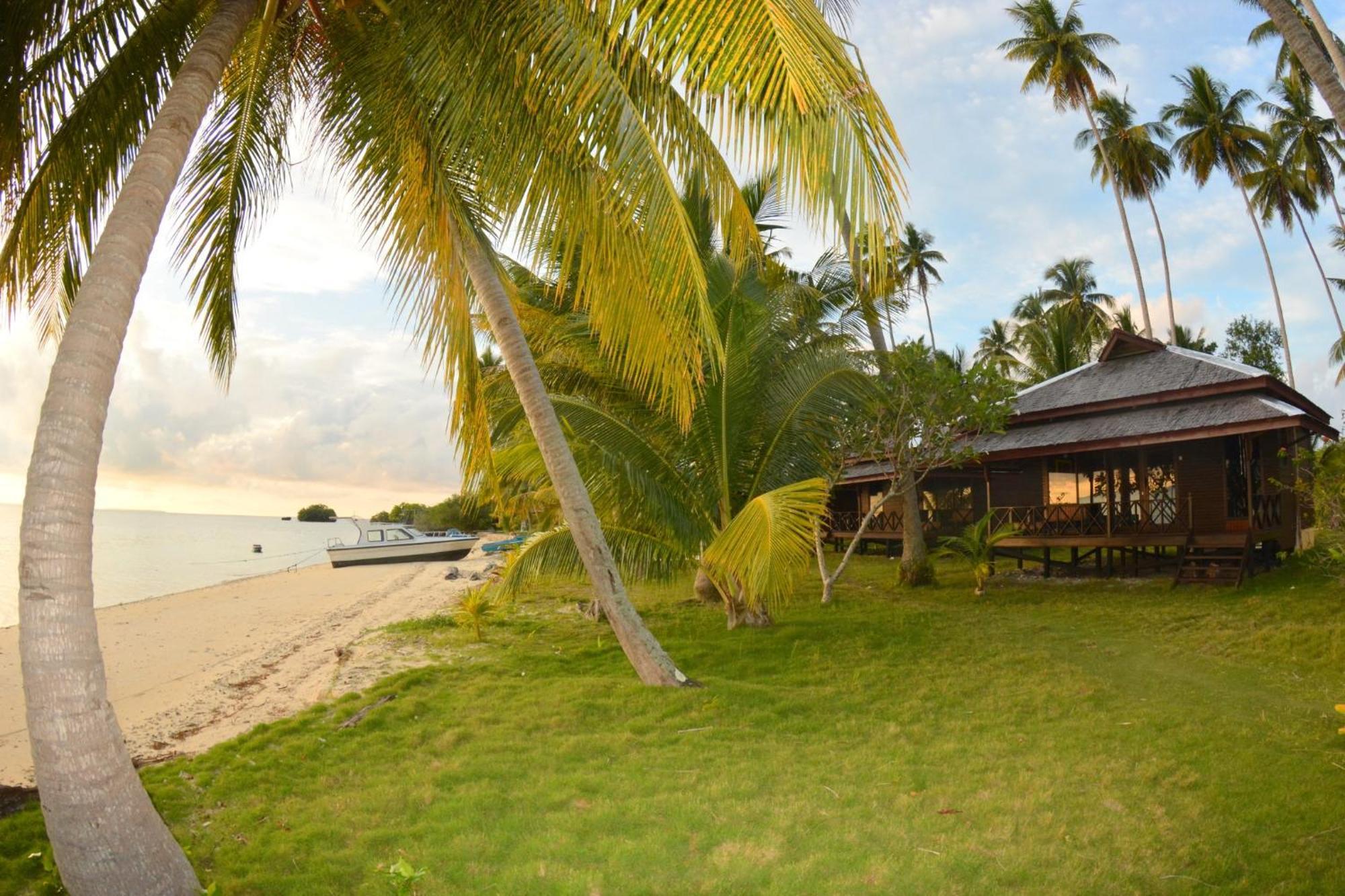 Nunukan Island Resort Maratua Island Екстериор снимка