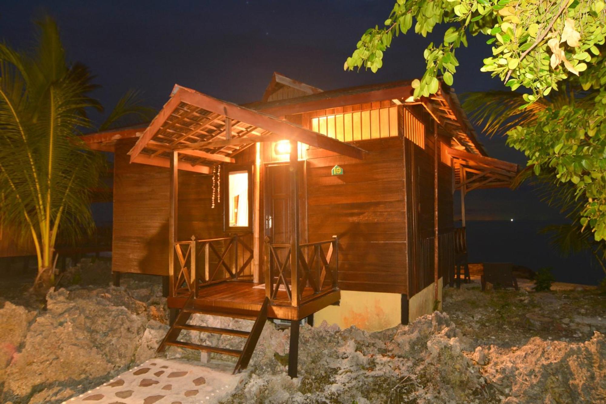 Nunukan Island Resort Maratua Island Екстериор снимка