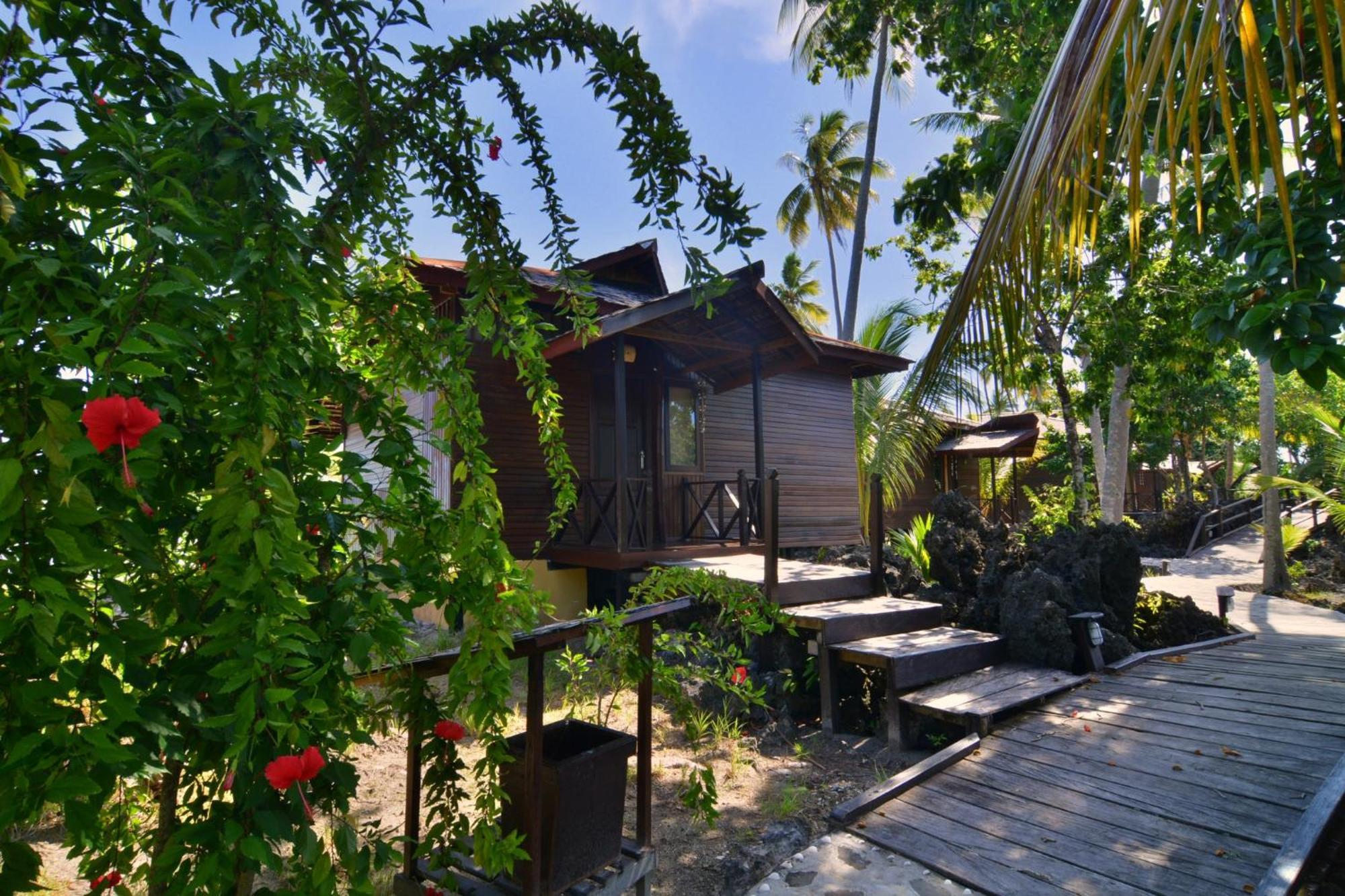 Nunukan Island Resort Maratua Island Екстериор снимка