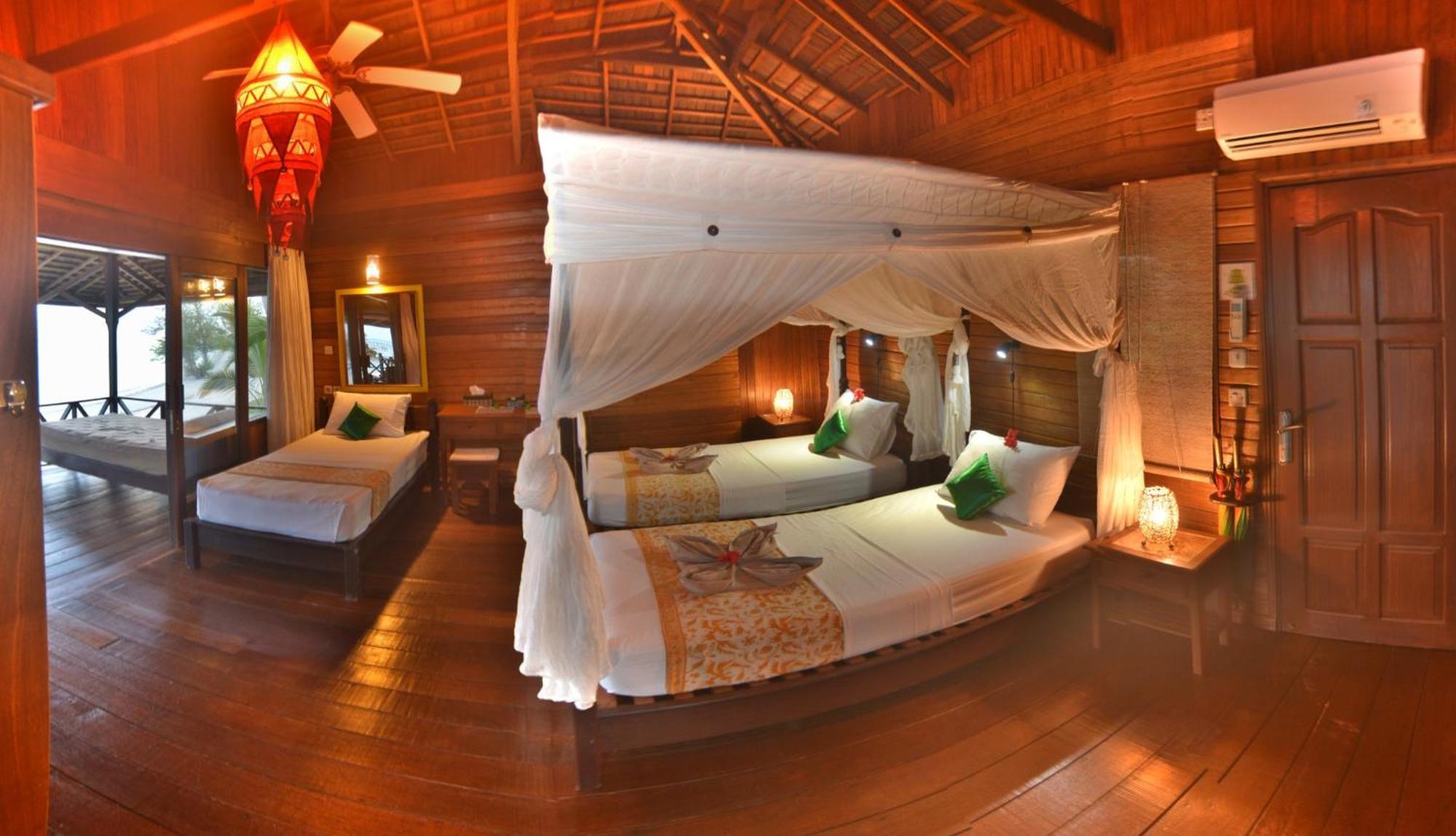 Nunukan Island Resort Maratua Island Екстериор снимка