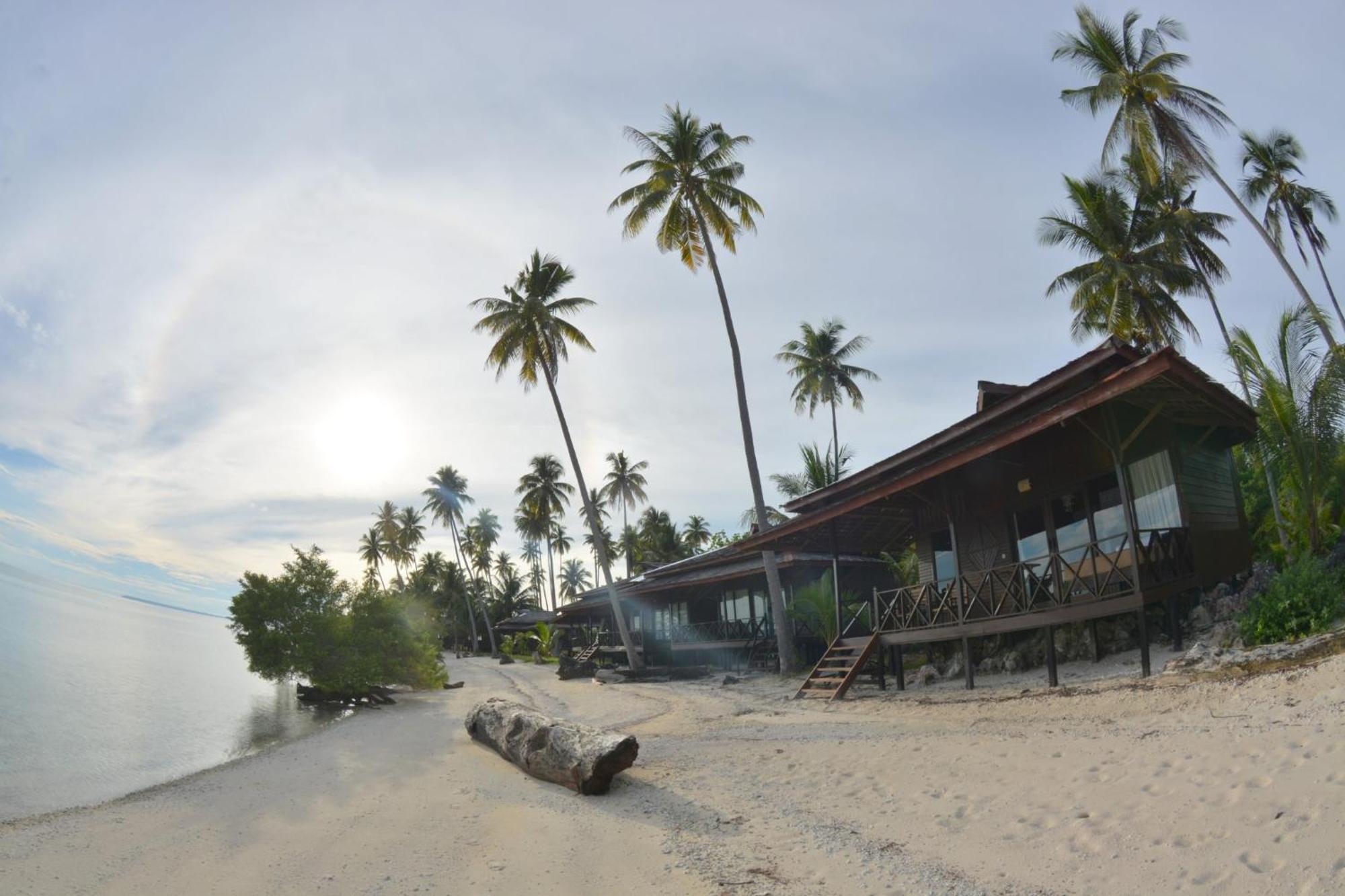 Nunukan Island Resort Maratua Island Екстериор снимка