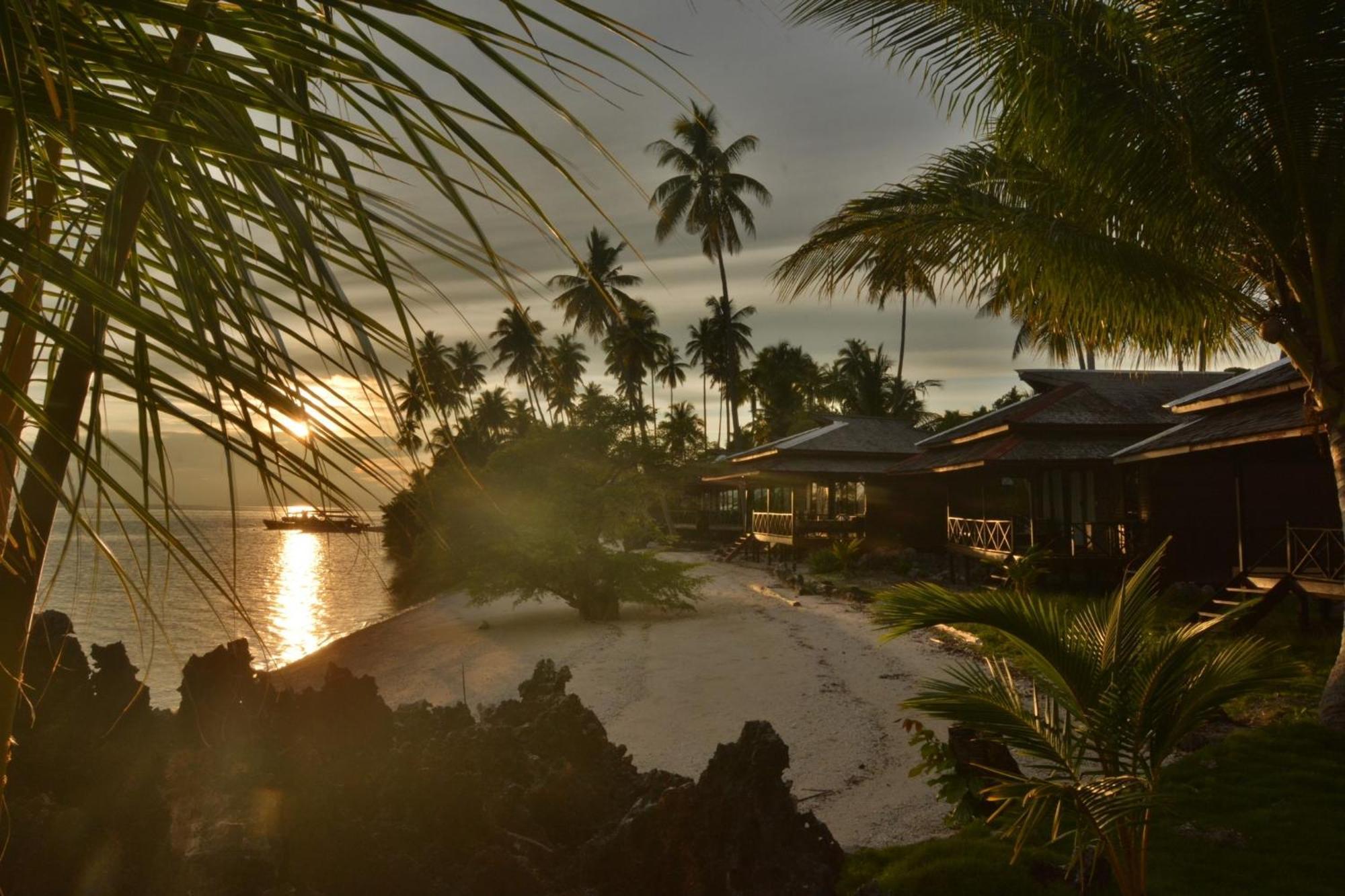 Nunukan Island Resort Maratua Island Екстериор снимка