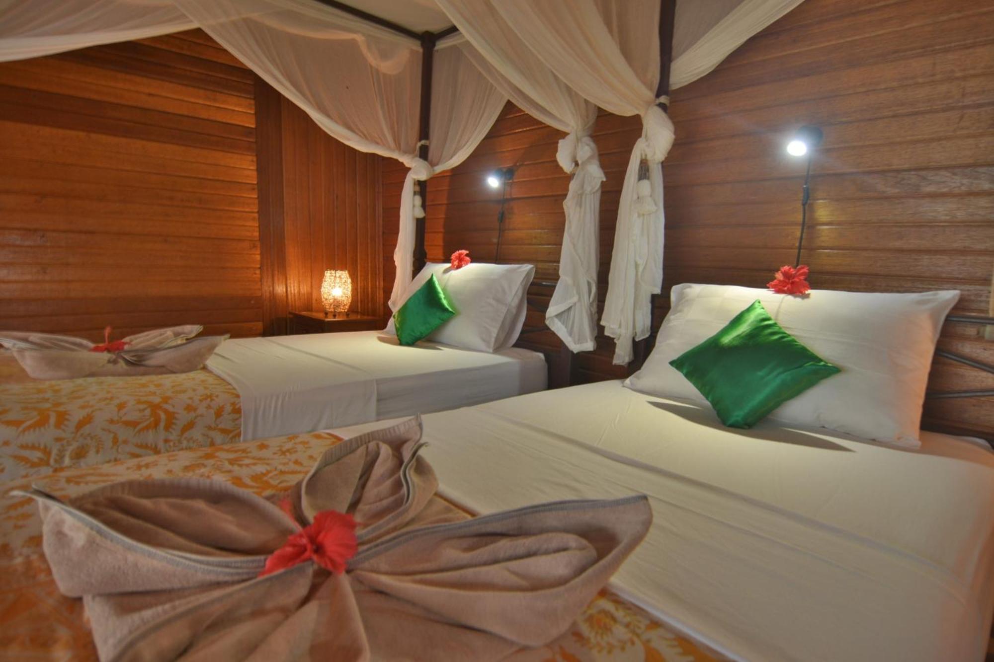 Nunukan Island Resort Maratua Island Екстериор снимка