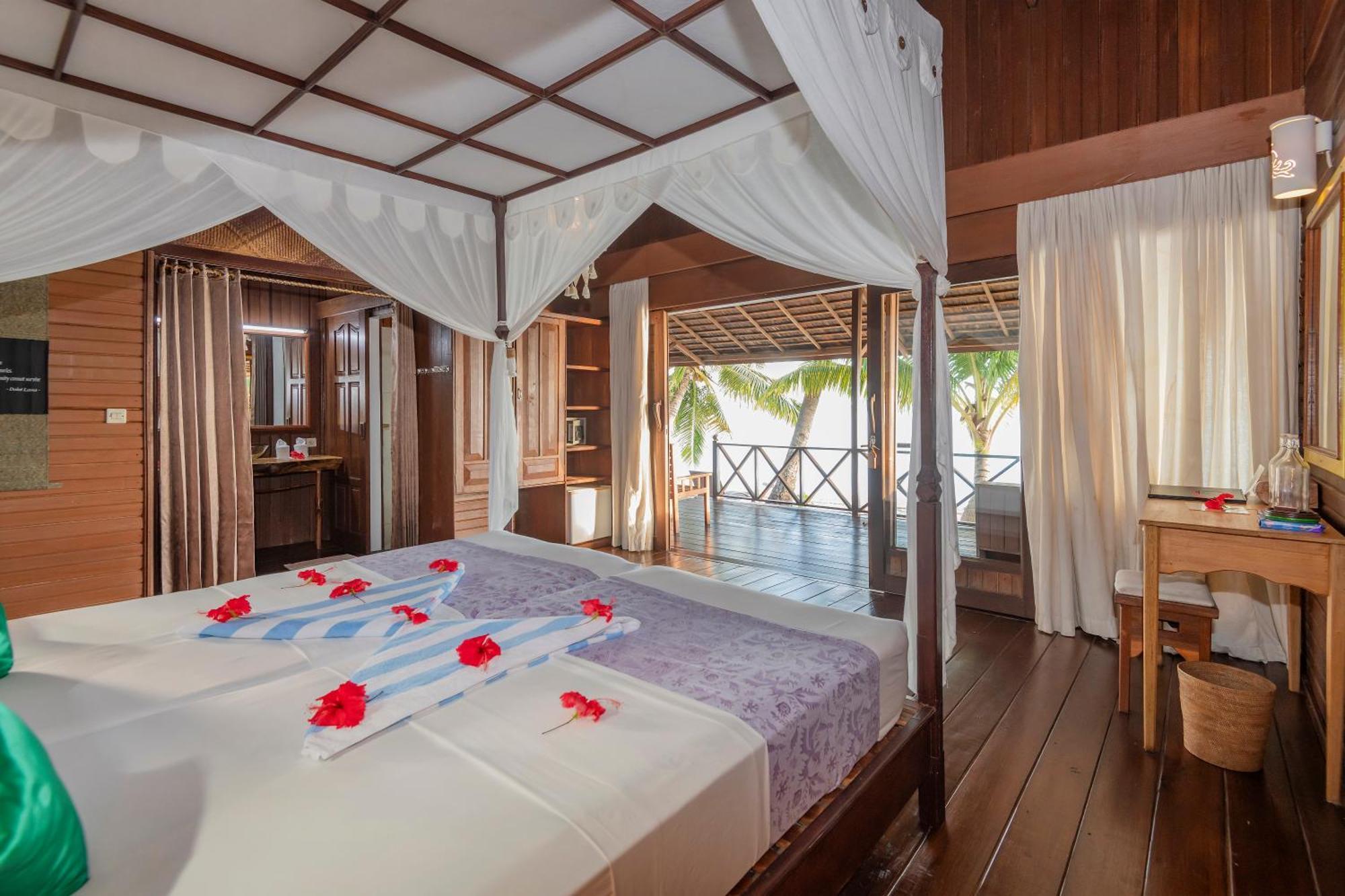 Nunukan Island Resort Maratua Island Екстериор снимка