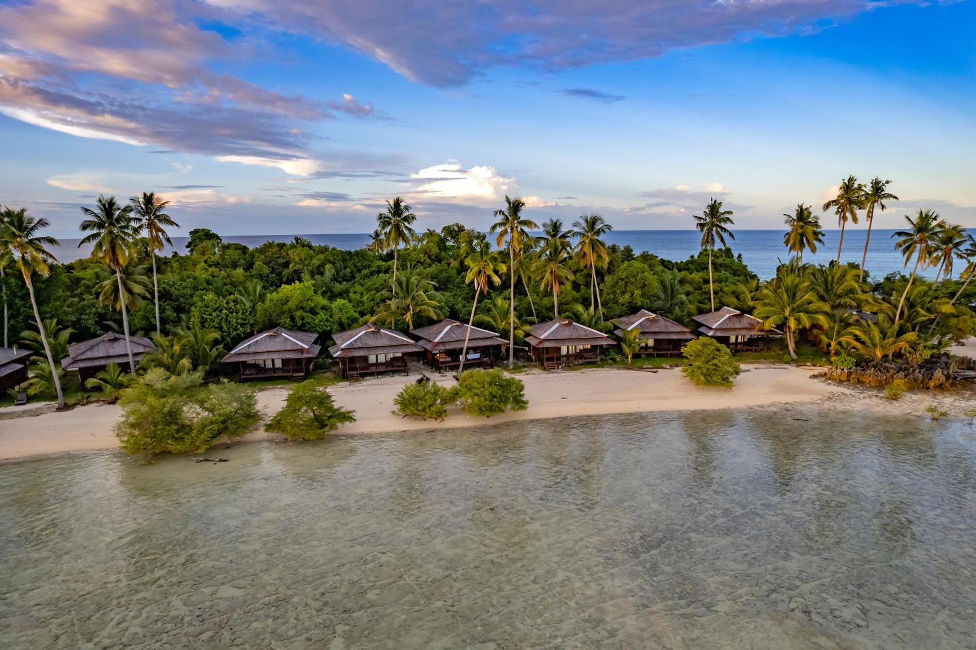 Nunukan Island Resort Maratua Island Екстериор снимка