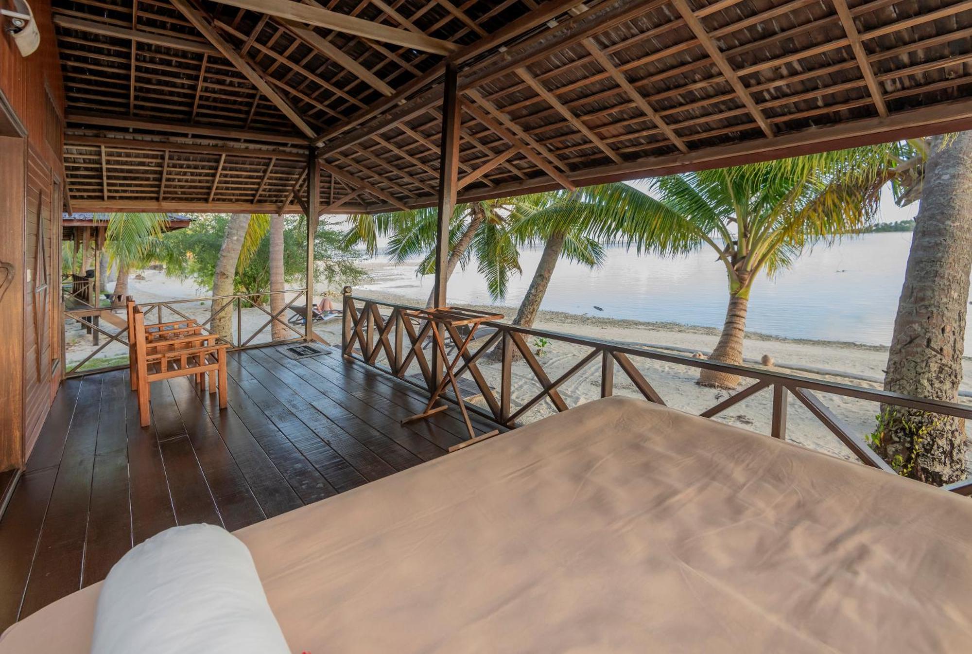 Nunukan Island Resort Maratua Island Екстериор снимка